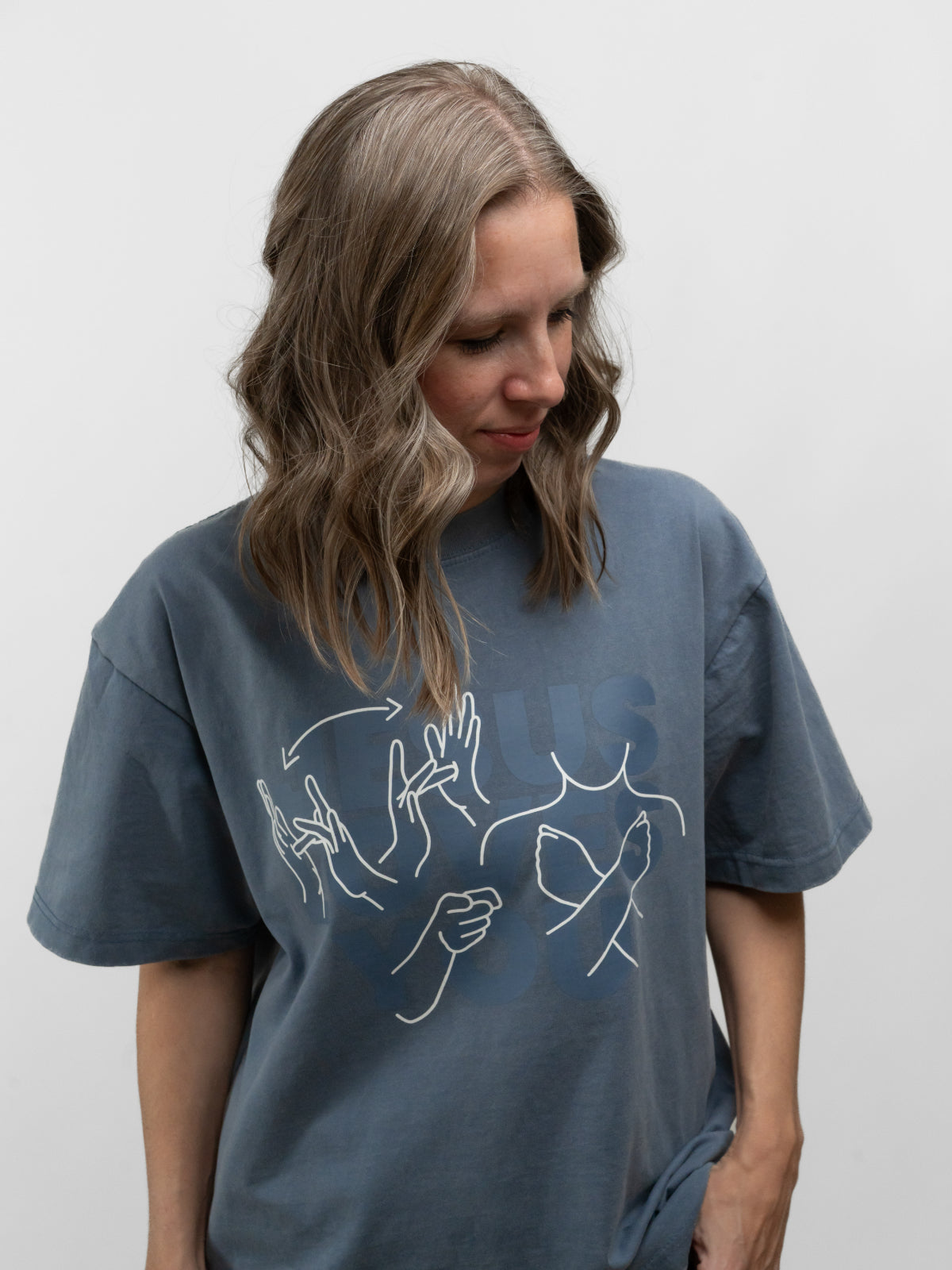 JESUS LOVES YOU ASL T-SHIRT